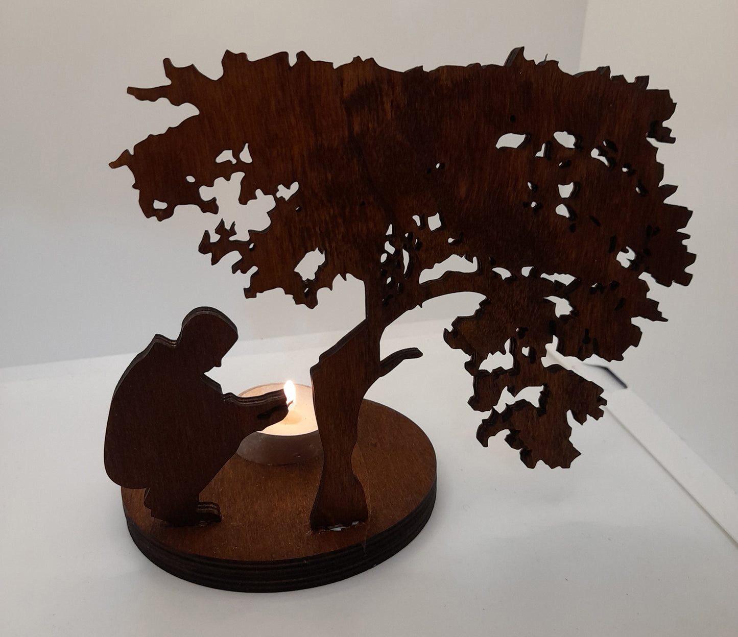 Candle holder "TREE WITH MAN"