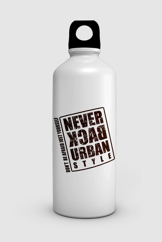 "NEVER BACK URBAN STYLE" water bottle